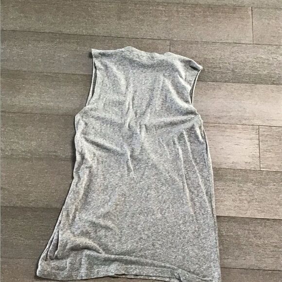 Truly Madly Deeply Gray Sleeveless Women's Top xs - Picture 2 of 2